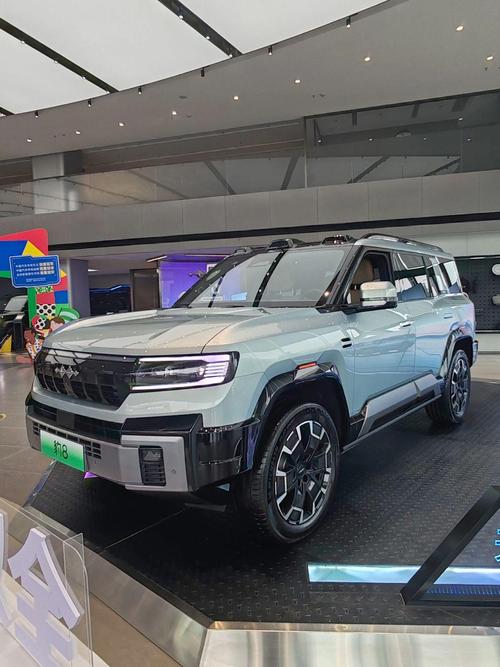 深圳盐田区立胜跃企业管理咨询比亚迪方程豹硬派越野的爆款，英菲尼迪35周年与你共成长